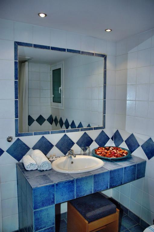 Hotel Elena Lamía Habitación foto