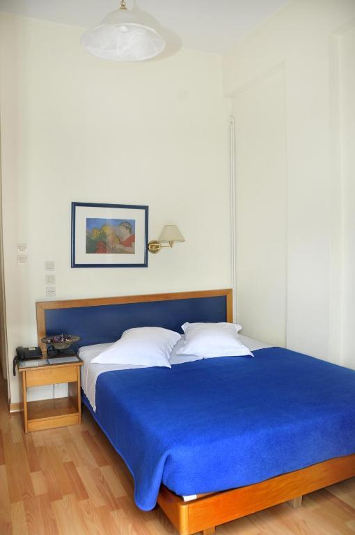 Hotel Elena Lamía Habitación foto